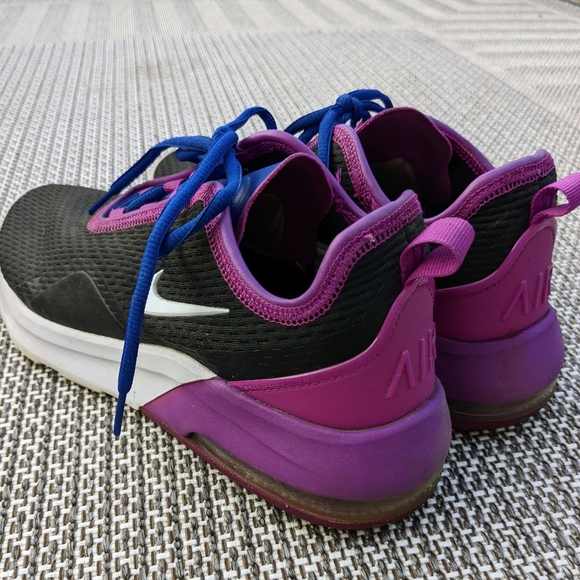Nike Air‎ Max Motion 2 Black Purple running shoes size 9 - Picture 2 of 11